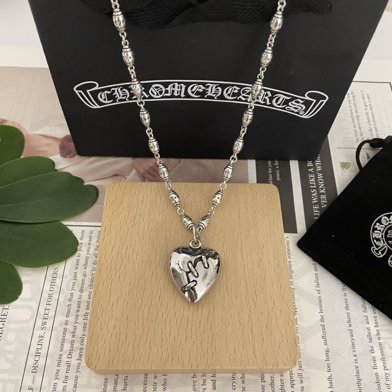 Ch**me He**ts necklaces
